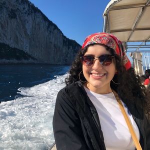 Meet your Posher, Samantha